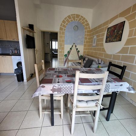 Coeur D'Azur Apartment Сен-Лоран-дю-Вар Екстериор снимка